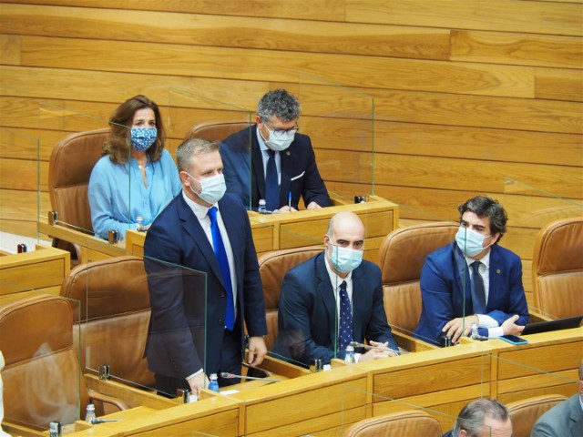 Toman posesión tres novos deputados do Parlamento de Galicia